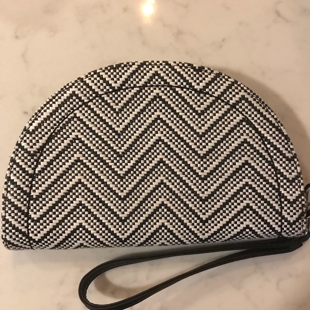 The limited wristlet